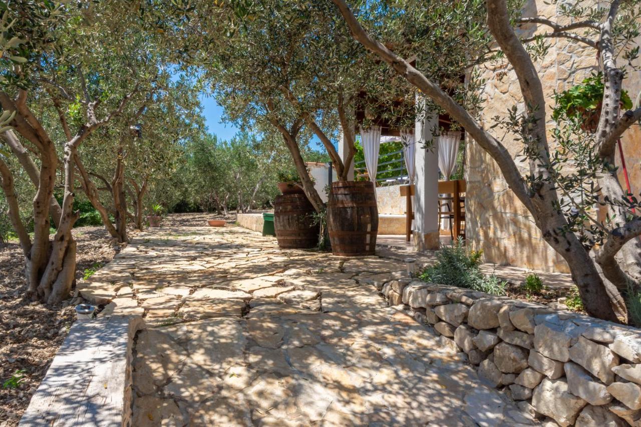 Plum Holiday Home Kaštel Stari Exterior foto