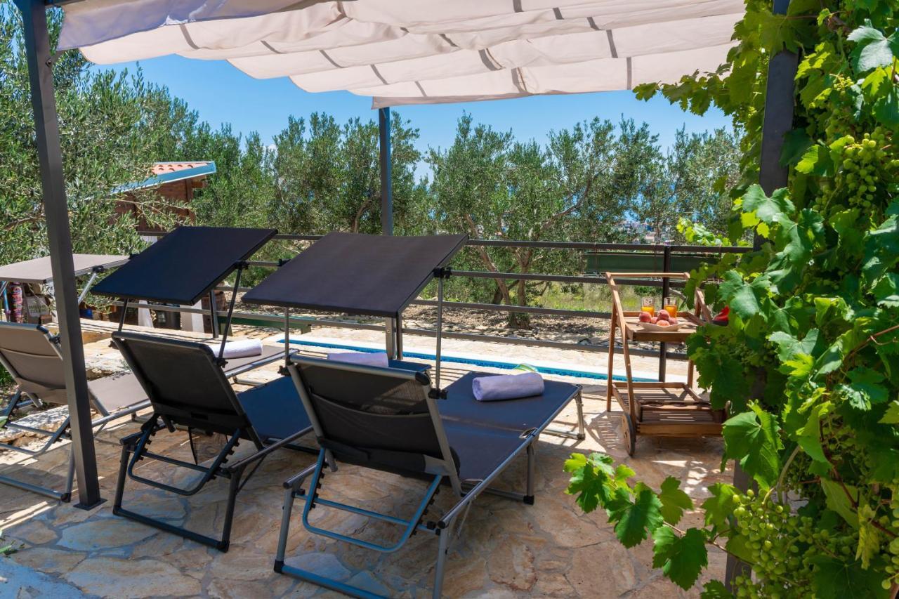 Plum Holiday Home Kaštel Stari Exterior foto